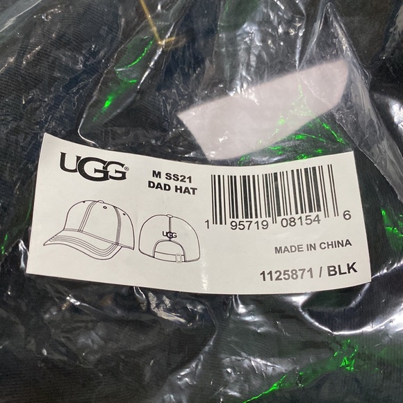 NWT UGG black baseball cap - Picture 6 of 9